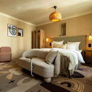 Nh Grand Joanne Hotel
