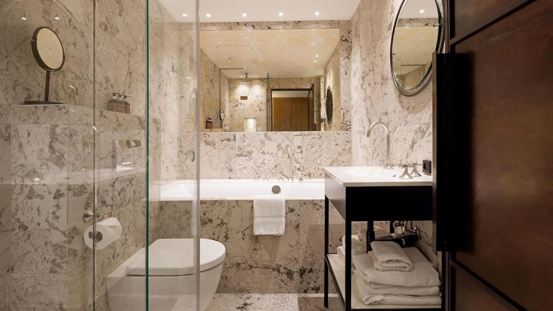 Hypernym Hotel & Suites Copenhagen 4*,